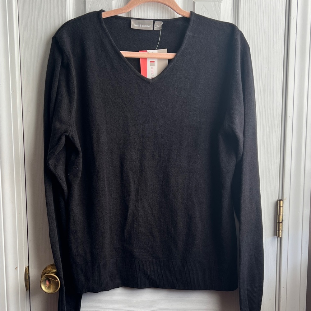 Croft & Barrow Black V-Neck Sweatshirt